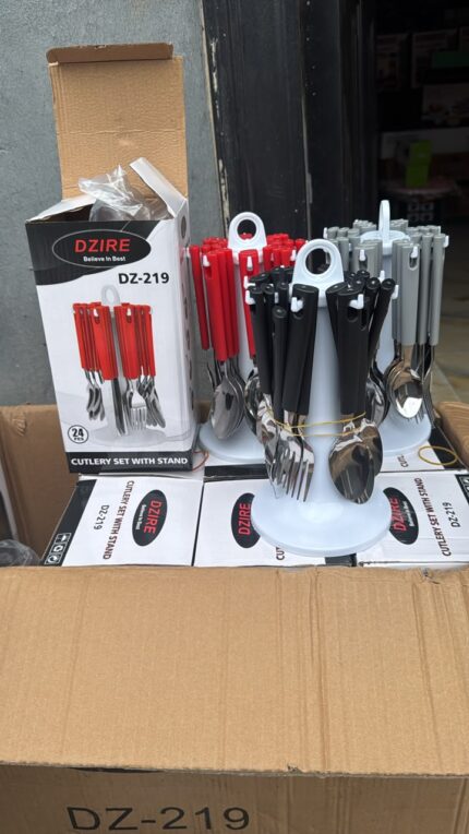 Cutlery set with stand